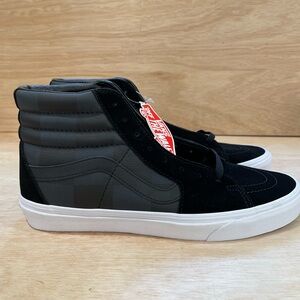 Brand New size 11 suede Vans